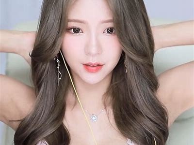 麻豆传媒林予馨：清新脱俗的影视新星，走进她的世界了解更多