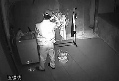 麻豆传媒小伙偷闻内裤事件真相揭秘，引发网友热议