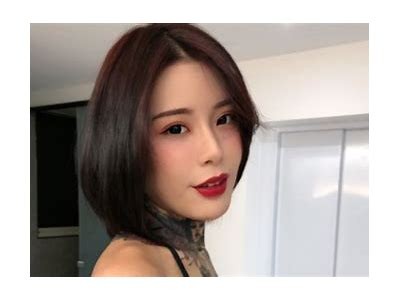 艾秋樱花麻豆果冻传媒：探索梦幻樱花季的唯美视觉盛宴
