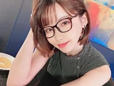 麻豆传媒电影大全：最新热播影片推荐与经典回顾
