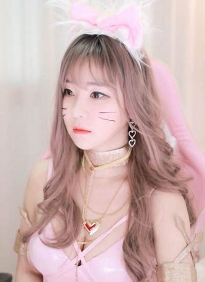 探秘麻豆传媒：林予曦的魅力与影像世界
