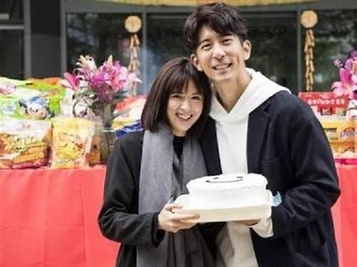 麻豆传媒国之兄妹蕉情：探索亲情与爱情的微妙关系